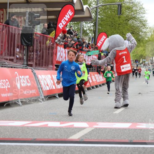 25.04.2026 - Das Zehntel Strokosch-Dieckow http://msf.ph/oto/9617453 25.04.2026 08:48:29 Ziel 1461, 1474, 1887, 2174, 2310 meine-sportfotos.de