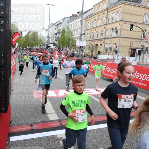 25.04.2026 - Das Zehntel Strokosch-Dieckow http://msf.ph/oto/9617455 25.04.2026 11:01:06 Ziel 5045, 5200, 5204, 5208, 5389, 5436, 5439, 5538, 5541, 5574, 5681, 5841, 5842, 5844, 5983, 6179, 6314, 6362, 6366, 6384, 6390, 6516, 6633, 6853, 6872, 6896, 7015, 7045, 7329, 7338, 7521, 7730, 7775, 7819 meine-sportfotos.de
