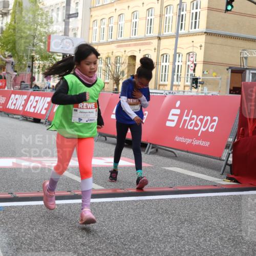 25.04.2026 - Das Zehntel Strokosch-Dieckow http://msf.ph/oto/9617458 25.04.2026 09:10:58 Ziel 1351, 1359, 1453, 2087, 2098 meine-sportfotos.de