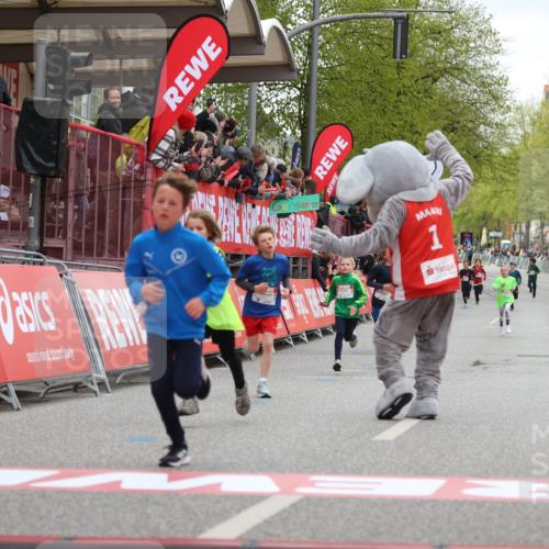 25.04.2026 - Das Zehntel Strokosch-Dieckow http://msf.ph/oto/9617486 25.04.2026 08:48:29 Ziel 1461, 1474, 1887, 2174, 2310 meine-sportfotos.de
