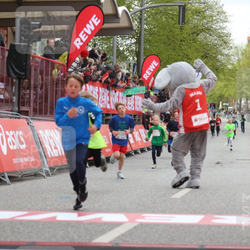 25.04.2026 - Das Zehntel Strokosch-Dieckow http://msf.ph/oto/9617494 25.04.2026 08:48:29 Ziel 1461, 1474, 1887, 2174, 2310 meine-sportfotos.de