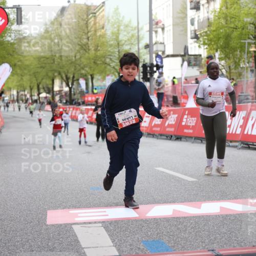 25.04.2026 - Das Zehntel Strokosch-Dieckow http://msf.ph/oto/9617515 25.04.2026 09:11:05 Ziel 1477 meine-sportfotos.de