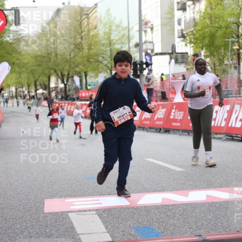 25.04.2026 - Das Zehntel Strokosch-Dieckow http://msf.ph/oto/9617523 25.04.2026 09:11:05 Ziel 1477 meine-sportfotos.de