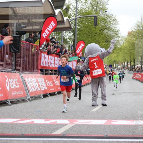 25.04.2026 - Das Zehntel Strokosch-Dieckow http://msf.ph/oto/9617570 25.04.2026 08:48:31 Ziel 1461, 1474, 1887, 2170, 2174, 2310 meine-sportfotos.de