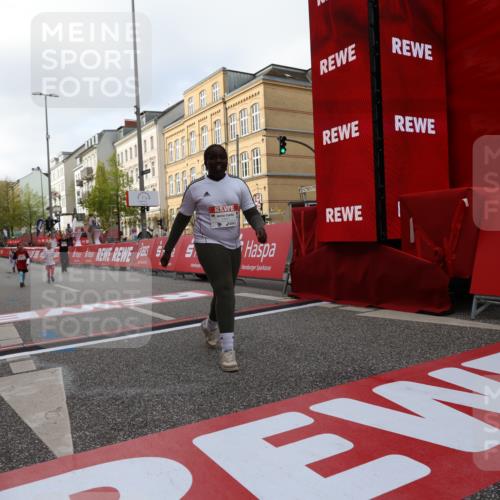 25.04.2026 - Das Zehntel Strokosch-Dieckow http://msf.ph/oto/9617572 25.04.2026 09:11:10 Ziel 1451, 1477 meine-sportfotos.de