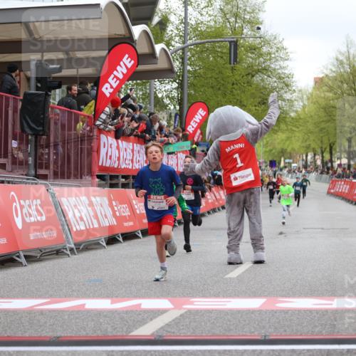 25.04.2026 - Das Zehntel Strokosch-Dieckow http://msf.ph/oto/9617582 25.04.2026 08:48:31 Ziel 1461, 1474, 1887, 2170, 2174, 2310 meine-sportfotos.de