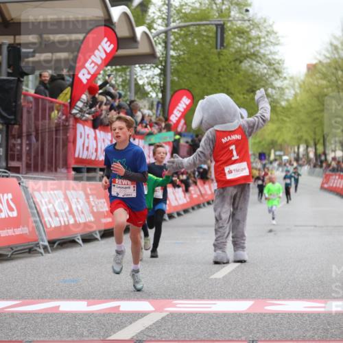 25.04.2026 - Das Zehntel Strokosch-Dieckow http://msf.ph/oto/9617586 25.04.2026 08:48:31 Ziel 1461, 1474, 1887, 2170, 2174, 2310 meine-sportfotos.de