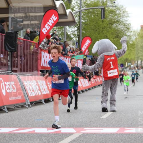 25.04.2026 - Das Zehntel Strokosch-Dieckow http://msf.ph/oto/9617603 25.04.2026 08:48:32 Ziel 1461, 1474, 1887, 2170, 2174, 2310, 2634, 3104 meine-sportfotos.de