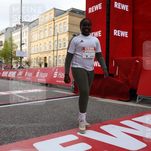 25.04.2026 - Das Zehntel Strokosch-Dieckow http://msf.ph/oto/9617621 25.04.2026 09:11:11 Ziel 1451, 1477 meine-sportfotos.de