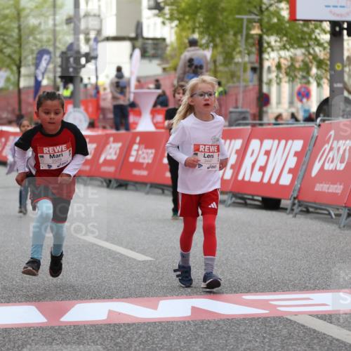 25.04.2026 - Das Zehntel Strokosch-Dieckow http://msf.ph/oto/9617665 25.04.2026 09:11:13 Ziel 1451, 2529, 3447 meine-sportfotos.de