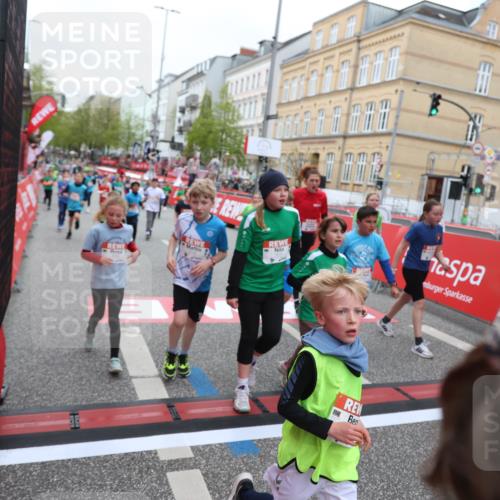 25.04.2026 - Das Zehntel Strokosch-Dieckow http://msf.ph/oto/9617737 25.04.2026 11:01:03 Ziel 5045, 5155, 5163, 5389, 5436, 5538, 5541, 5574, 5681, 5983, 6214, 6320, 6362, 6366, 6384, 6390, 6492, 6516, 6631, 6648, 6872, 6896, 7015, 7029, 7045, 7098, 7119, 7329, 7338, 7346, 7376, 7521, 7730, 7850 meine-sportfotos.de
