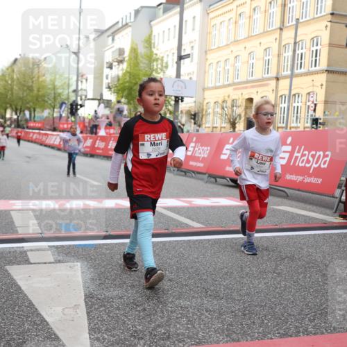 25.04.2026 - Das Zehntel Strokosch-Dieckow http://msf.ph/oto/9617757 25.04.2026 09:11:15 Ziel 2529, 3447 meine-sportfotos.de