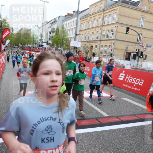 25.04.2026 - Das Zehntel Strokosch-Dieckow http://msf.ph/oto/9617764 25.04.2026 11:01:03 Ziel 5045, 5155, 5163, 5389, 5436, 5538, 5541, 5574, 5681, 5983, 6214, 6320, 6362, 6366, 6384, 6390, 6492, 6516, 6631, 6648, 6872, 6896, 7015, 7029, 7045, 7098, 7119, 7329, 7338, 7346, 7376, 7521, 7730, 7850 meine-sportfotos.de