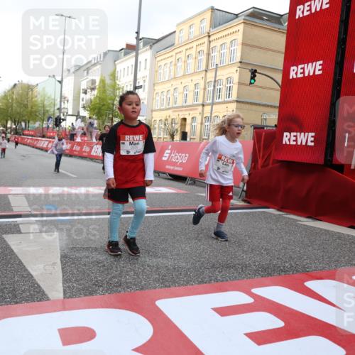 25.04.2026 - Das Zehntel Strokosch-Dieckow http://msf.ph/oto/9617776 25.04.2026 09:11:15 Ziel 2529, 3447 meine-sportfotos.de