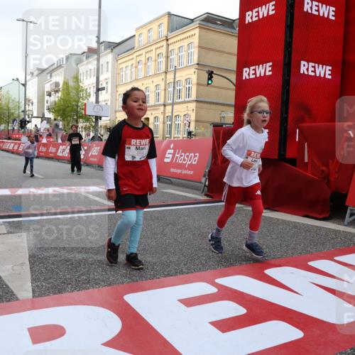 25.04.2026 - Das Zehntel Strokosch-Dieckow http://msf.ph/oto/9617806 25.04.2026 09:11:16 Ziel 1901, 2529, 3447 meine-sportfotos.de