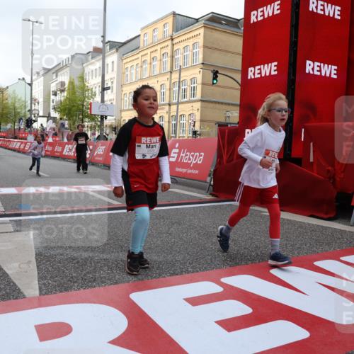 25.04.2026 - Das Zehntel Strokosch-Dieckow http://msf.ph/oto/9617813 25.04.2026 09:11:16 Ziel 1901, 2529, 3447 meine-sportfotos.de
