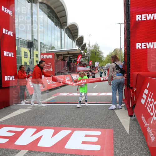 25.04.2026 - Das Zehntel Strokosch-Dieckow http://msf.ph/oto/9617835 25.04.2026 08:48:40 Ziel 1519, 2634, 3104 meine-sportfotos.de