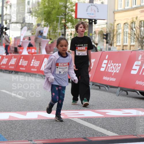 25.04.2026 - Das Zehntel Strokosch-Dieckow http://msf.ph/oto/9617863 25.04.2026 09:11:18 Ziel 1427, 1901, 2529, 3447 meine-sportfotos.de
