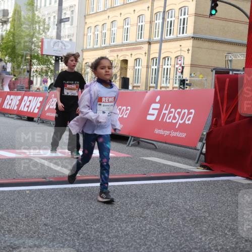 25.04.2026 - Das Zehntel Strokosch-Dieckow http://msf.ph/oto/9617889 25.04.2026 09:11:19 Ziel 1427, 1901, 2529, 3447 meine-sportfotos.de