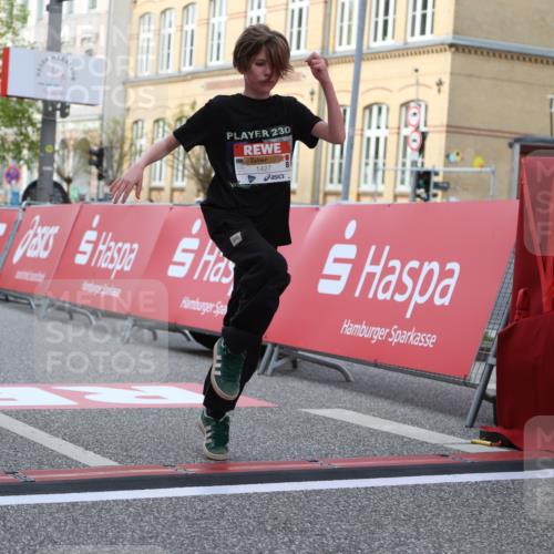 25.04.2026 - Das Zehntel Strokosch-Dieckow http://msf.ph/oto/9617922 25.04.2026 09:11:20 Ziel 1427, 1901, 2529, 3447 meine-sportfotos.de