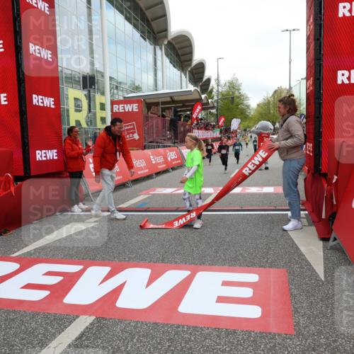 25.04.2026 - Das Zehntel Strokosch-Dieckow http://msf.ph/oto/9617952 25.04.2026 08:48:41 Ziel 1519, 3107 meine-sportfotos.de