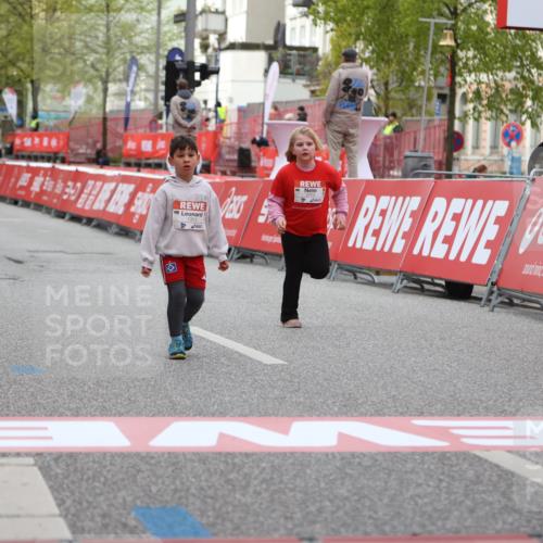 25.04.2026 - Das Zehntel Strokosch-Dieckow http://msf.ph/oto/9617991 25.04.2026 09:11:23 Ziel 1427, 1901 meine-sportfotos.de