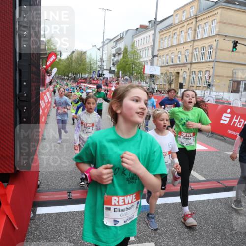 25.04.2026 - Das Zehntel Strokosch-Dieckow http://msf.ph/oto/9618007 25.04.2026 11:01:00 Ziel 5045, 5094, 5155, 5163, 5358, 5389, 5408, 5438, 5541, 5983, 6214, 6218, 6320, 6362, 6366, 6390, 6492, 6516, 6572, 6631, 6648, 6872, 6896, 6975, 7029, 7098, 7119, 7329, 7346, 7376, 7411, 7521, 7850, 7876 meine-sportfotos.de