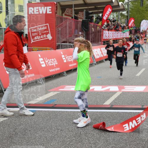 25.04.2026 - Das Zehntel Strokosch-Dieckow http://msf.ph/oto/9618029 25.04.2026 08:48:42 Ziel 1519, 3107, 3394, 3408, 3410 meine-sportfotos.de