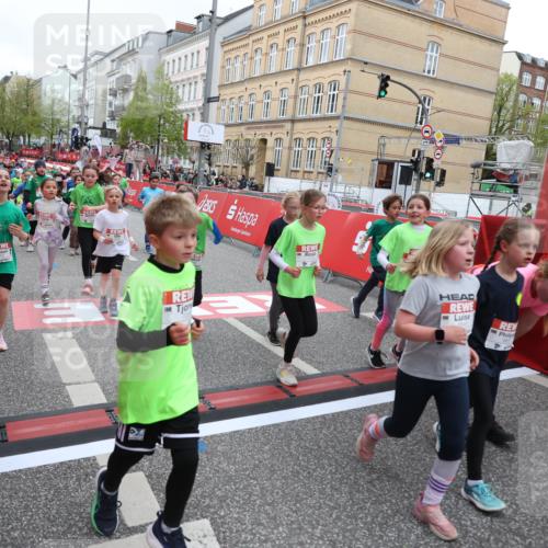 25.04.2026 - Das Zehntel Strokosch-Dieckow http://msf.ph/oto/9618128 25.04.2026 11:00:59 Ziel 5045, 5094, 5155, 5163, 5297, 5301, 5358, 5389, 5408, 5438, 5541, 5767, 6214, 6218, 6305, 6306, 6320, 6362, 6366, 6390, 6492, 6516, 6572, 6631, 6648, 6872, 6896, 6975, 7029, 7098, 7119, 7329, 7346, 7376, 7411, 7521, 7850, 7876 meine-sportfotos.de
