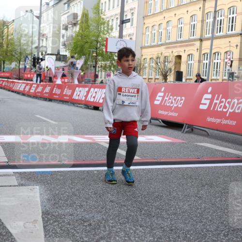 25.04.2026 - Das Zehntel Strokosch-Dieckow http://msf.ph/oto/9618151 25.04.2026 09:11:28 Ziel 1903, 2549 meine-sportfotos.de