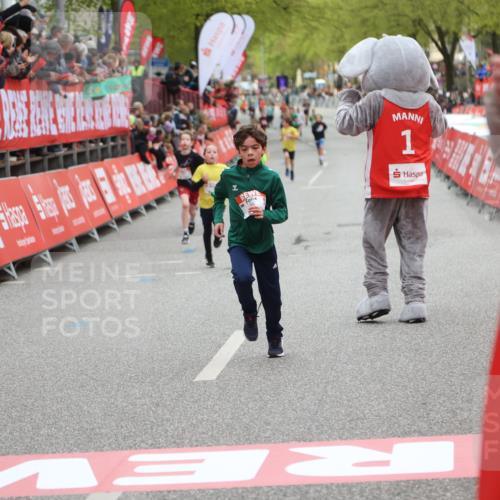 25.04.2026 - Das Zehntel Strokosch-Dieckow http://msf.ph/oto/9618233 25.04.2026 08:48:46 Ziel 3107, 3394, 3408, 3410, 3580 meine-sportfotos.de