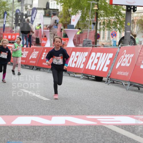 25.04.2026 - Das Zehntel Strokosch-Dieckow http://msf.ph/oto/9618274 25.04.2026 09:11:47 Ziel 3319 meine-sportfotos.de