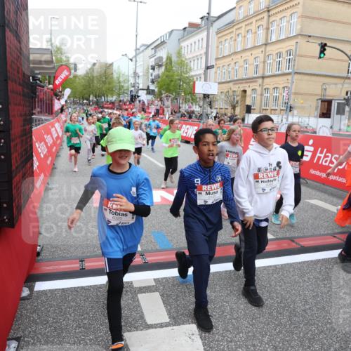 25.04.2026 - Das Zehntel Strokosch-Dieckow http://msf.ph/oto/9618284 25.04.2026 11:00:58 Ziel 5045, 5094, 5155, 5163, 5297, 5301, 5358, 5408, 5438, 5541, 5767, 6214, 6218, 6270, 6274, 6305, 6306, 6320, 6492, 6516, 6572, 6631, 6648, 6896, 6975, 7029, 7076, 7081, 7098, 7119, 7329, 7346, 7376, 7411, 7850, 7876 meine-sportfotos.de