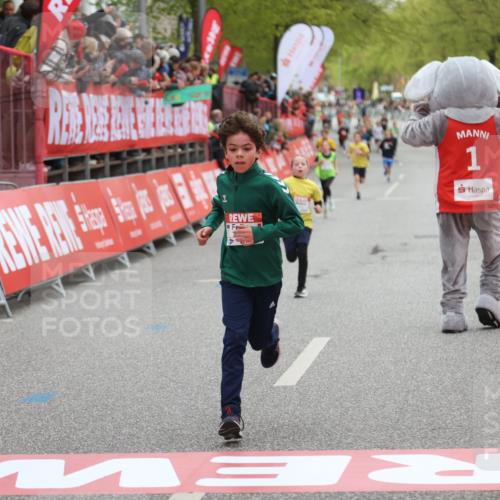 25.04.2026 - Das Zehntel Strokosch-Dieckow http://msf.ph/oto/9618297 25.04.2026 08:48:47 Ziel 3107, 3394, 3408, 3410, 3580 meine-sportfotos.de