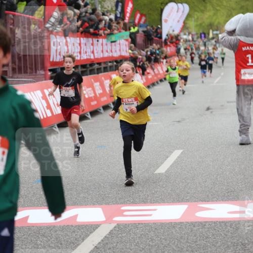 25.04.2026 - Das Zehntel Strokosch-Dieckow http://msf.ph/oto/9618350 25.04.2026 08:48:49 Ziel 1587, 2053, 3107, 3394, 3408, 3410, 3580 meine-sportfotos.de