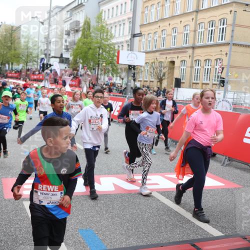 25.04.2026 - Das Zehntel Strokosch-Dieckow http://msf.ph/oto/9618385 25.04.2026 11:00:56 Ziel 5094, 5155, 5163, 5164, 5238, 5297, 5301, 5358, 5408, 5438, 5460, 5767, 6214, 6218, 6257, 6261, 6270, 6274, 6305, 6306, 6320, 6387, 6427, 6572, 6608, 6631, 6648, 6975, 7029, 7076, 7081, 7098, 7376, 7411, 7535, 7761, 7876 meine-sportfotos.de
