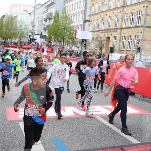 25.04.2026 - Das Zehntel Strokosch-Dieckow http://msf.ph/oto/9618396 25.04.2026 11:00:56 Ziel 5094, 5155, 5163, 5164, 5238, 5297, 5301, 5358, 5408, 5438, 5460, 5767, 6214, 6218, 6257, 6261, 6270, 6274, 6305, 6306, 6320, 6387, 6427, 6572, 6608, 6631, 6648, 6975, 7029, 7076, 7081, 7098, 7376, 7411, 7535, 7761, 7876 meine-sportfotos.de