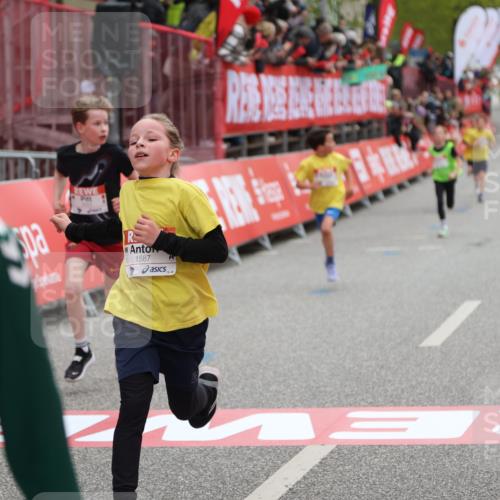 25.04.2026 - Das Zehntel Strokosch-Dieckow http://msf.ph/oto/9618426 25.04.2026 08:48:50 Ziel 1587, 2053, 3394, 3408, 3410, 3580 meine-sportfotos.de