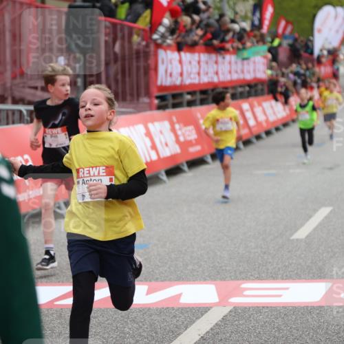 25.04.2026 - Das Zehntel Strokosch-Dieckow http://msf.ph/oto/9618433 25.04.2026 08:48:50 Ziel 1587, 2053, 3394, 3408, 3410, 3580 meine-sportfotos.de