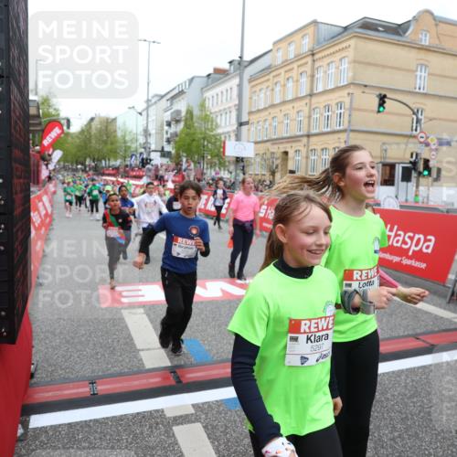 25.04.2026 - Das Zehntel Strokosch-Dieckow http://msf.ph/oto/9618455 25.04.2026 11:00:55 Ziel 5078, 5094, 5155, 5163, 5164, 5238, 5297, 5301, 5358, 5408, 5438, 5460, 5767, 6214, 6218, 6257, 6261, 6270, 6274, 6305, 6306, 6320, 6387, 6427, 6556, 6572, 6608, 6631, 6975, 7076, 7081, 7376, 7411, 7535, 7559, 7761, 7876 meine-sportfotos.de
