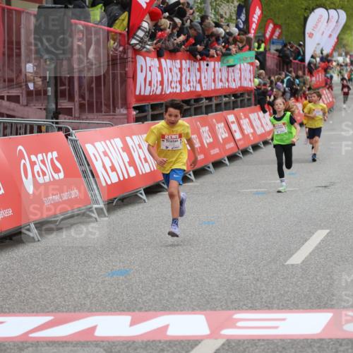 25.04.2026 - Das Zehntel Strokosch-Dieckow http://msf.ph/oto/9618483 25.04.2026 08:48:50 Ziel 1587, 2053, 3394, 3408, 3410, 3580 meine-sportfotos.de