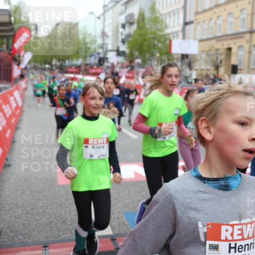 25.04.2026 - Das Zehntel Strokosch-Dieckow http://msf.ph/oto/9618487 25.04.2026 11:00:54 Ziel 5078, 5094, 5164, 5238, 5297, 5301, 5358, 5408, 5438, 5460, 5767, 5860, 6218, 6257, 6261, 6270, 6274, 6305, 6306, 6387, 6427, 6556, 6572, 6608, 6975, 7033, 7076, 7081, 7411, 7535, 7559, 7657, 7761, 7876 meine-sportfotos.de