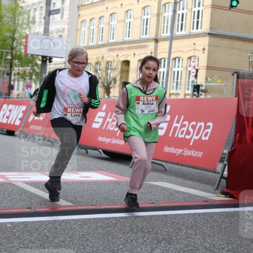 25.04.2026 - Das Zehntel Strokosch-Dieckow http://msf.ph/oto/9618574 25.04.2026 09:11:55 Ziel 1230, 1238, 3280 meine-sportfotos.de