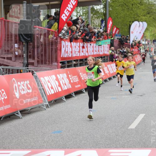 25.04.2026 - Das Zehntel Strokosch-Dieckow http://msf.ph/oto/9618576 25.04.2026 08:48:52 Ziel 1587, 2053, 2796, 3580 meine-sportfotos.de