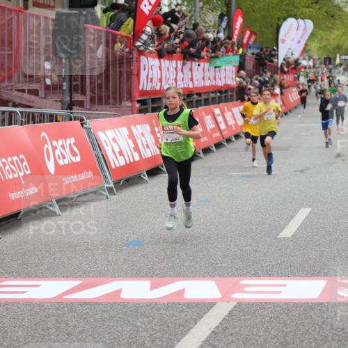 25.04.2026 - Das Zehntel Strokosch-Dieckow http://msf.ph/oto/9618597 25.04.2026 08:48:53 Ziel 1587, 2053, 2796, 3222, 3580 meine-sportfotos.de