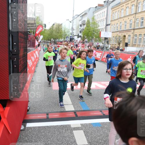 25.04.2026 - Das Zehntel Strokosch-Dieckow http://msf.ph/oto/9618601 25.04.2026 11:00:53 Ziel 5026, 5075, 5078, 5164, 5238, 5297, 5301, 5358, 5408, 5438, 5460, 5767, 5860, 6257, 6261, 6270, 6274, 6305, 6306, 6387, 6427, 6556, 6608, 6661, 6671, 6742, 6975, 7033, 7076, 7081, 7535, 7559, 7657, 7761, 7876 meine-sportfotos.de