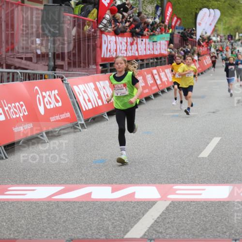 25.04.2026 - Das Zehntel Strokosch-Dieckow http://msf.ph/oto/9618617 25.04.2026 08:48:53 Ziel 1587, 2053, 2796, 3222, 3580 meine-sportfotos.de