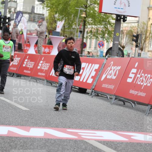25.04.2026 - Das Zehntel Strokosch-Dieckow http://msf.ph/oto/9618645 25.04.2026 09:11:58 Ziel 1230, 1238, 3280, 3586 meine-sportfotos.de