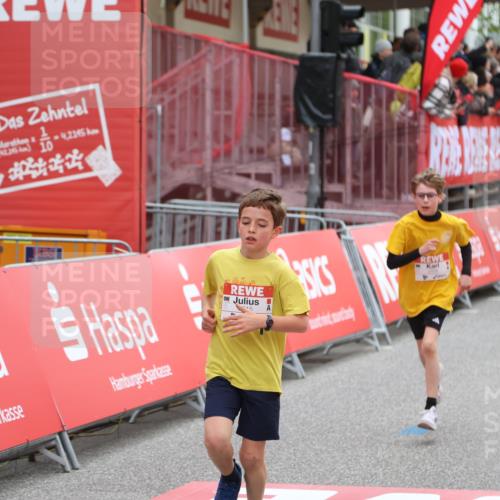 25.04.2026 - Das Zehntel Strokosch-Dieckow http://msf.ph/oto/9618658 25.04.2026 08:48:57 Ziel 2053, 2058, 2796, 2815, 3222 meine-sportfotos.de