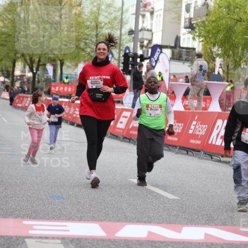 25.04.2026 - Das Zehntel Strokosch-Dieckow http://msf.ph/oto/9618680 25.04.2026 09:11:59 Ziel 1230, 1238, 3280, 3586 meine-sportfotos.de